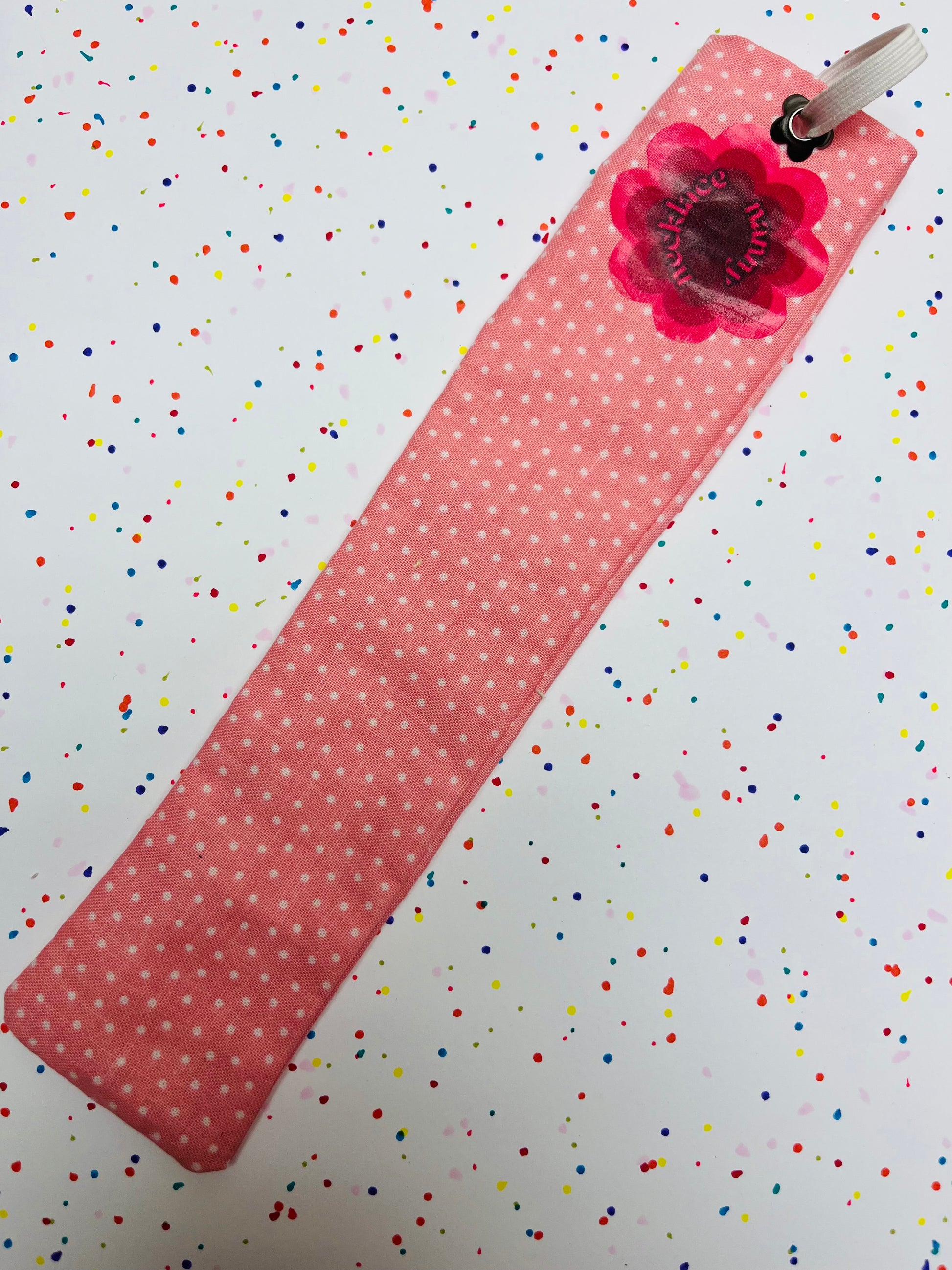 Delicate Dot