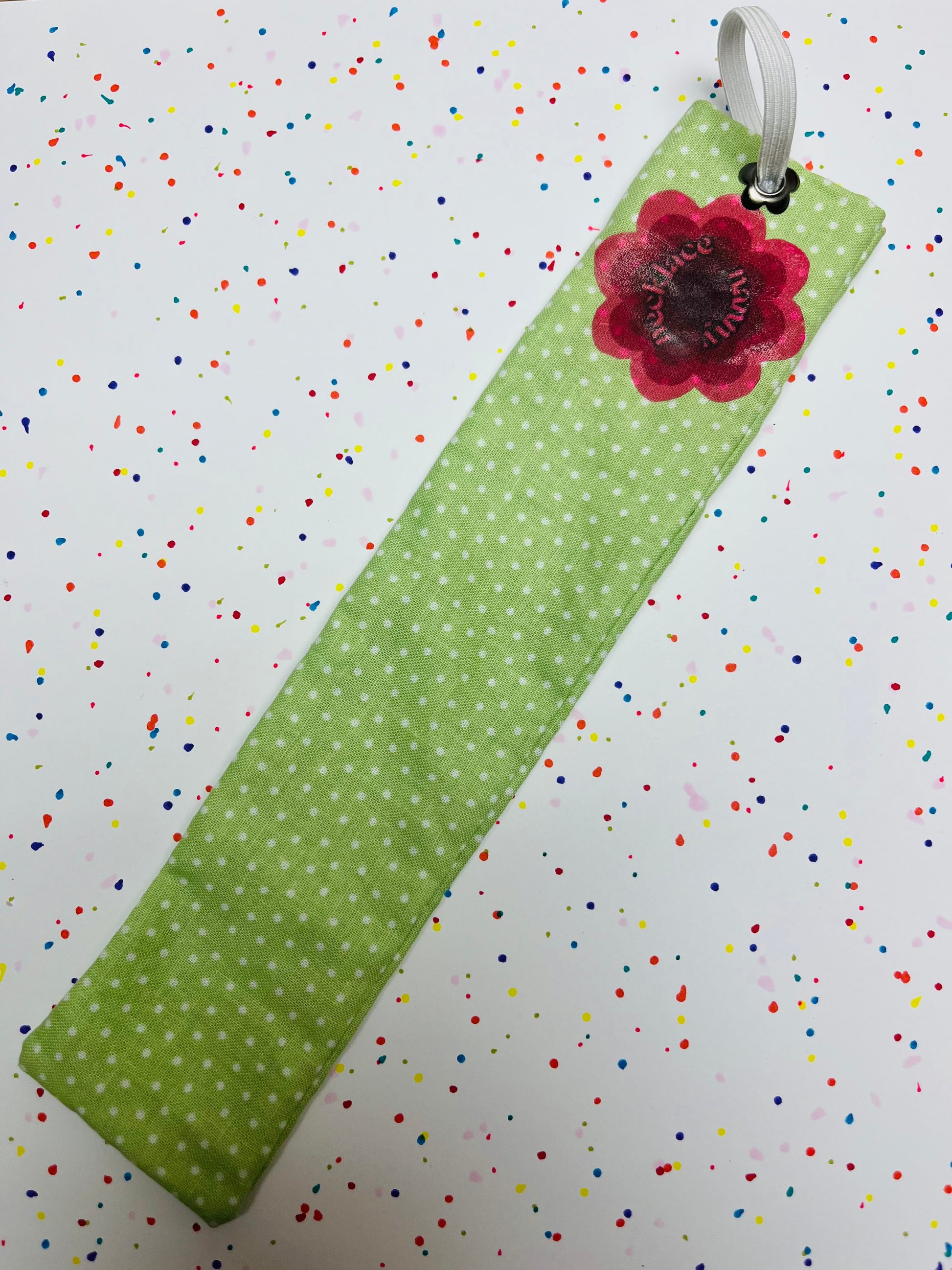 Delicate Dot