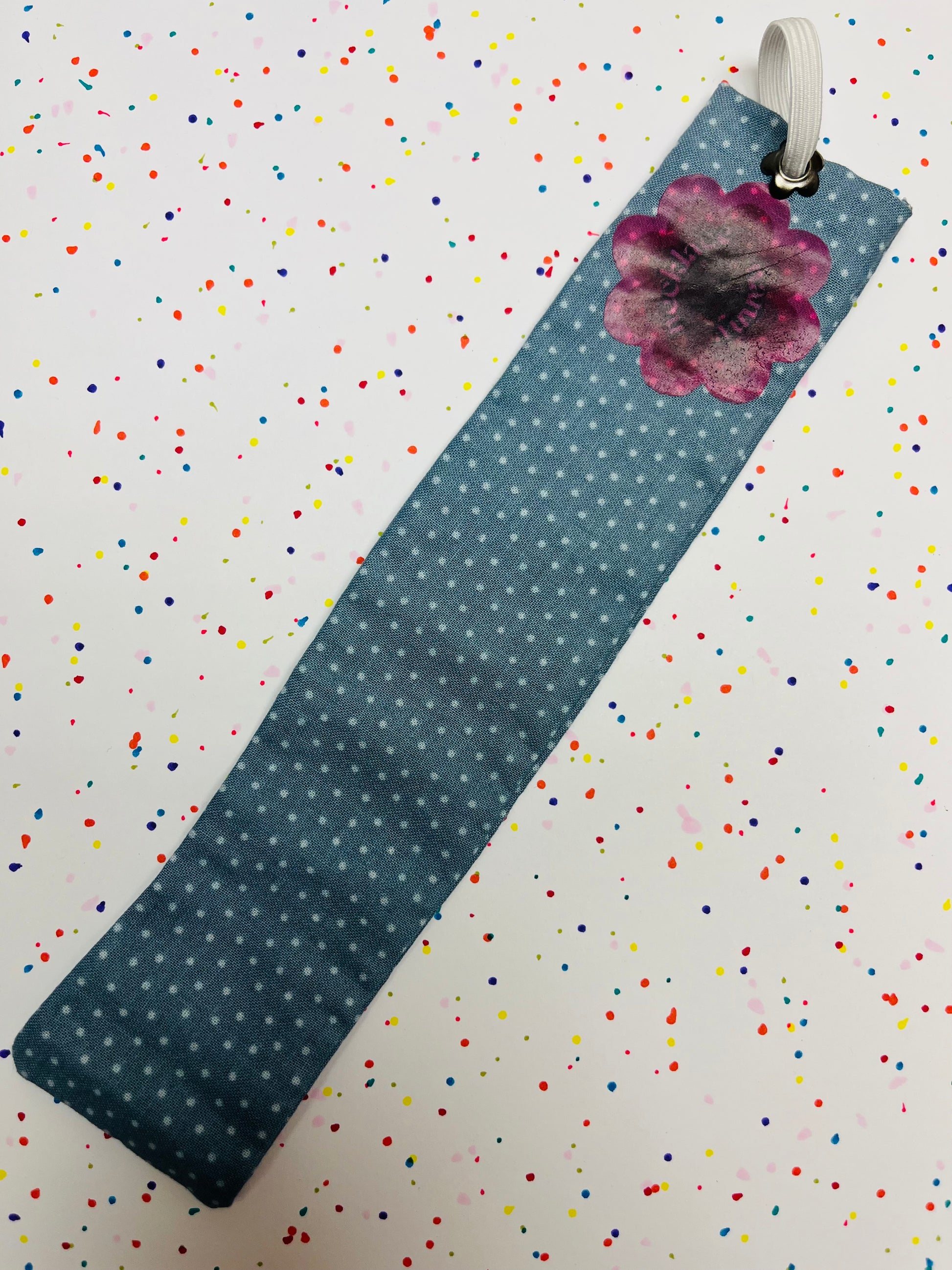 Delicate Dot